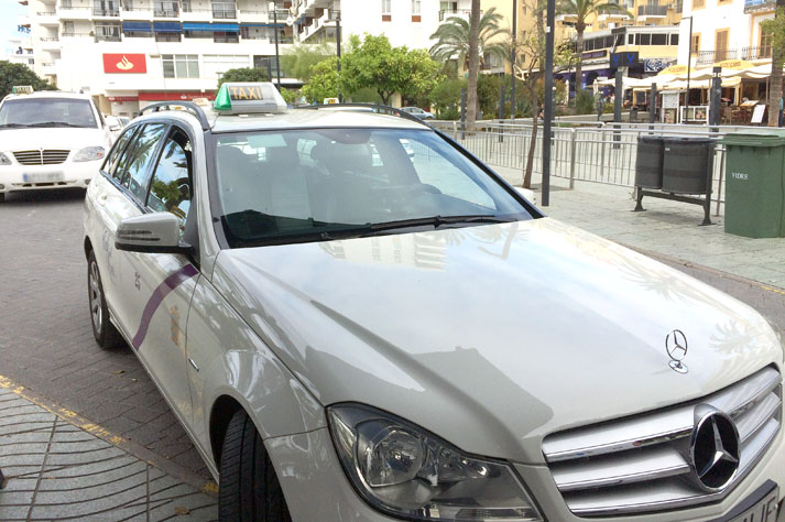 how to get around Ibiza without a car and by taxi