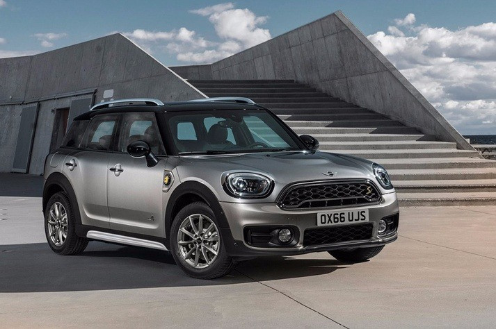 Mini Cooper Se Countryman All4 2017 de alquiler en Moto Luis Ibiza