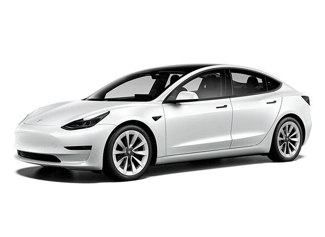 Tesla Model 3 de alquiler en Moto Luis Ibiza