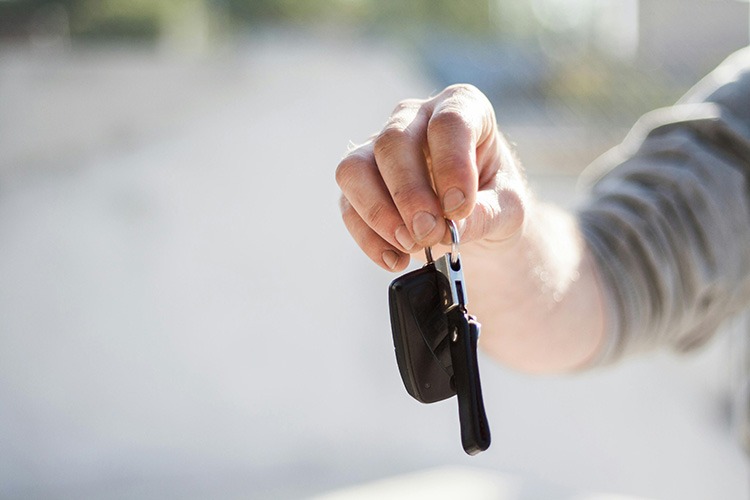 comparativa de alquiler de coche en Ibiza